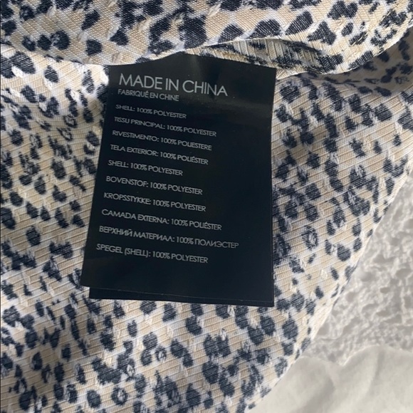 Club Monaco Top - XS - Like New! - Picture 5 of 7